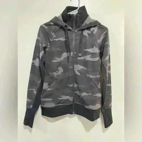 Triumph Black Camouflage Printed Zip Up Hoodie XS - Picture 5 of 14